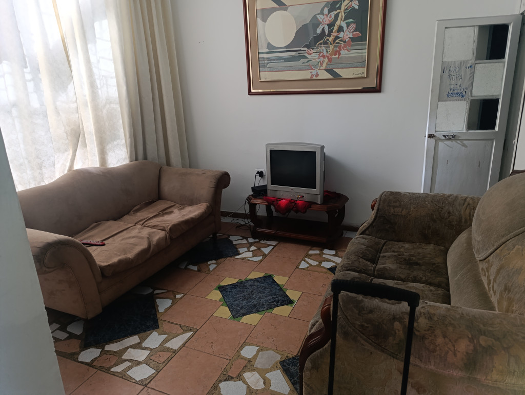 Casa en venta en Santa Teresita, Bogotá · foto 2 de 16