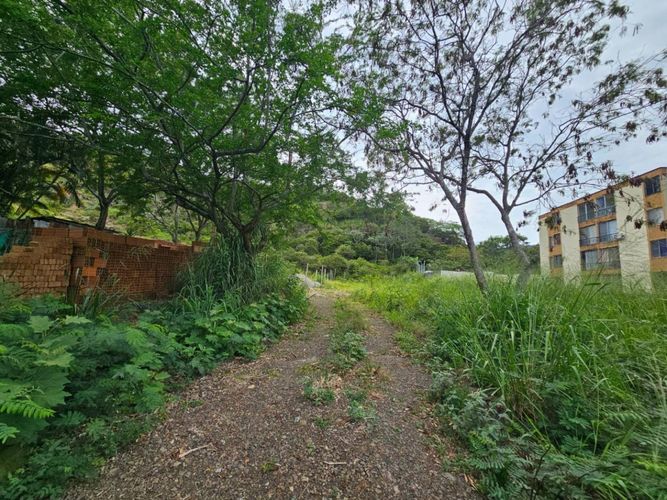 Lote en venta en Sector Cañaveralejo Guadalupe, Cali, 991 m² · foto 3 de 13