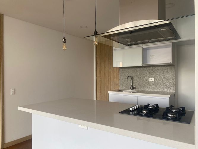 Apartamento de 2 alcobas en arriendo en El Diamante, Medellín, 70 m² · foto 7 de 15