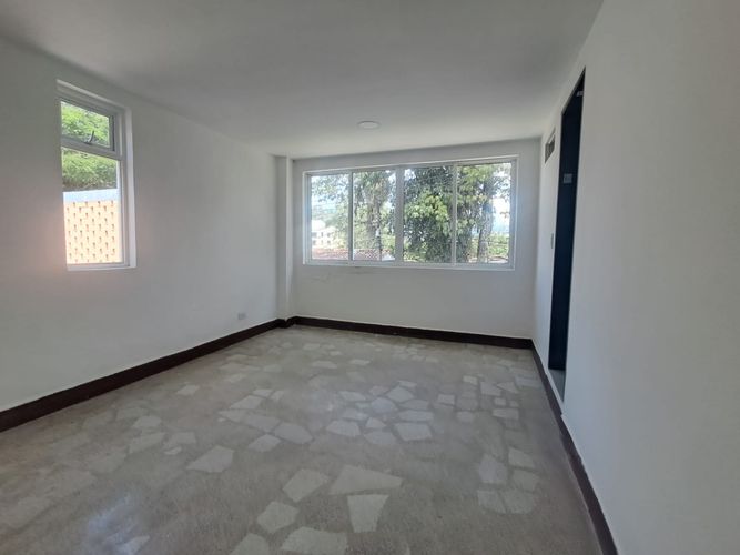 Local en arriendo en Alamos, Pereira, 325 m² · foto 7 de 9