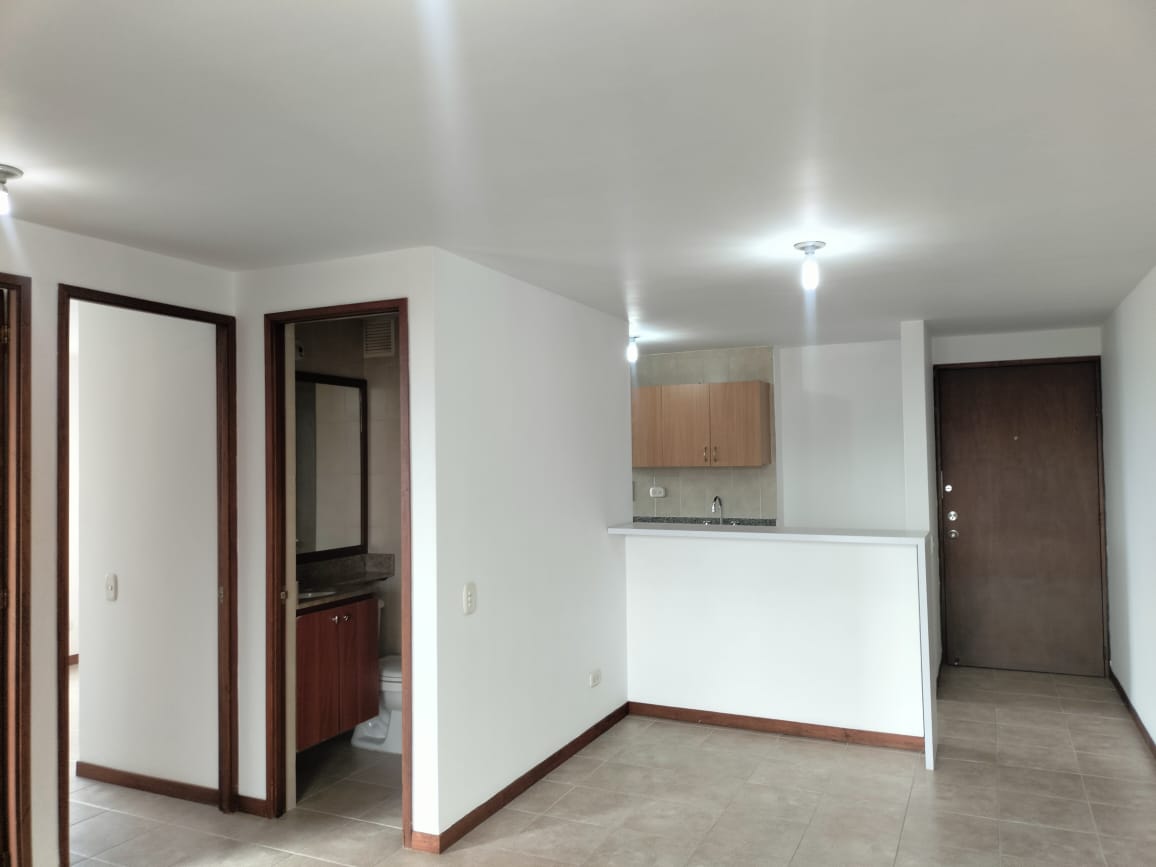 Apartamento en arriendo en El Poblado, Medellín · foto 7 de 12