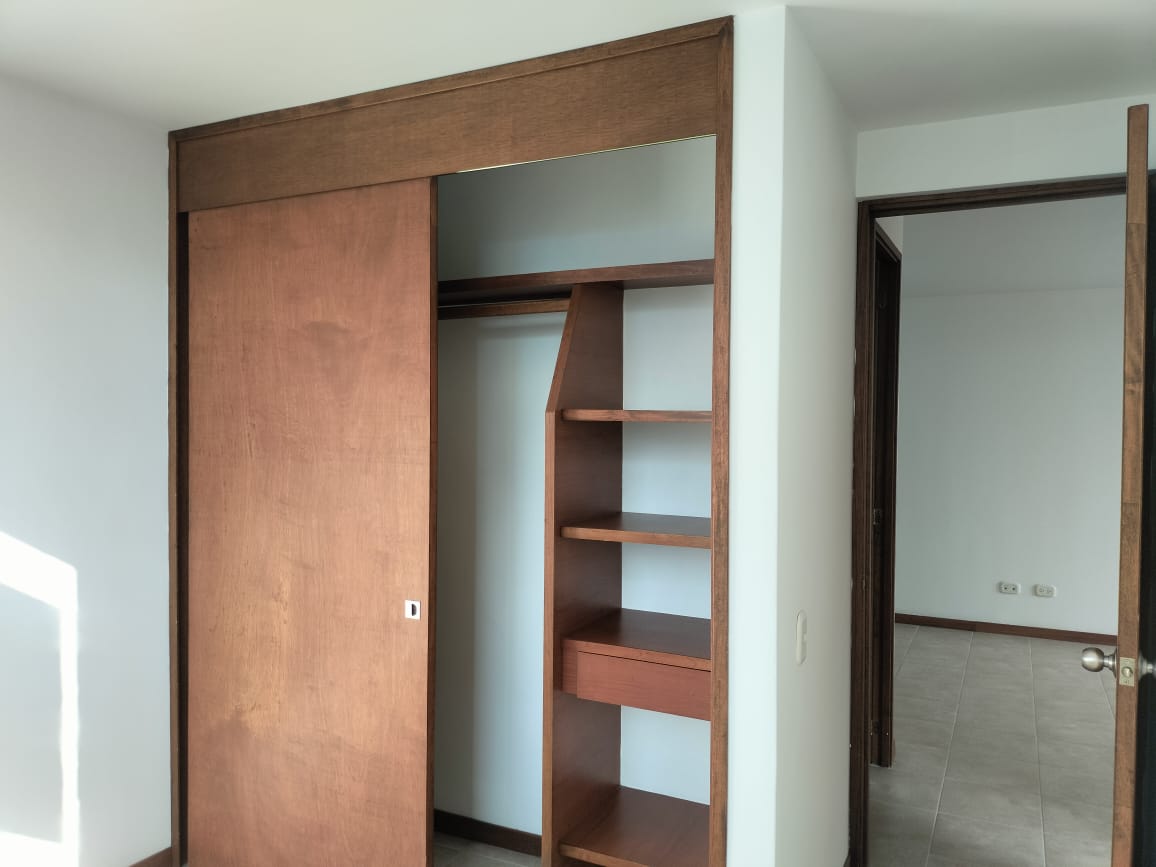 Apartamento en arriendo en El Poblado, Medellín · foto 10 de 12