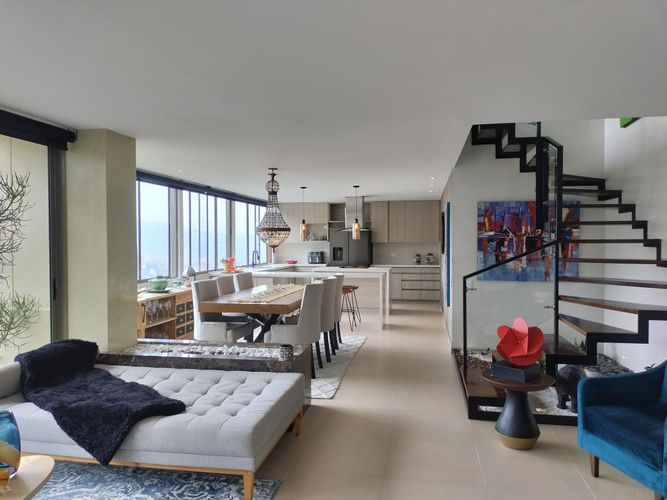 Apartamento de 3 alcobas en venta en El Poblado, Medellín, 171 m² · foto 5 de 18