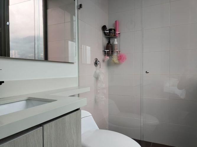 Apartamento de 3 alcobas en venta en El Poblado, Medellín, 171 m² · foto 16 de 18