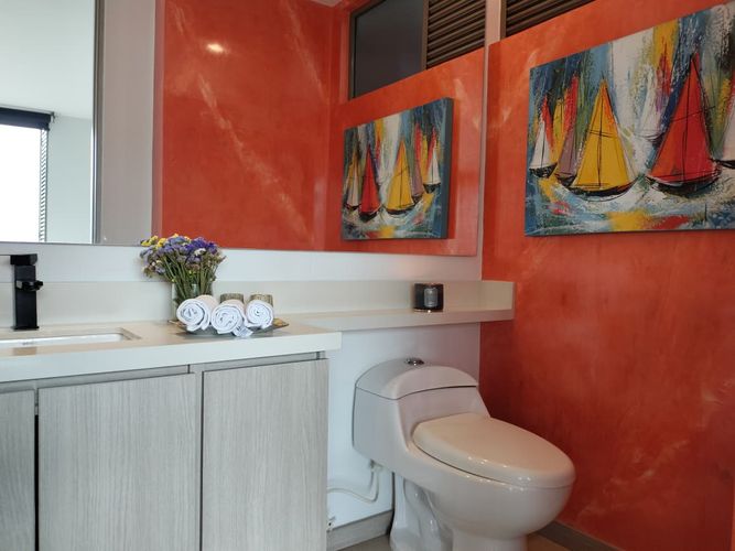 Apartamento de 3 alcobas en venta en El Poblado, Medellín, 171 m² · foto 18 de 18