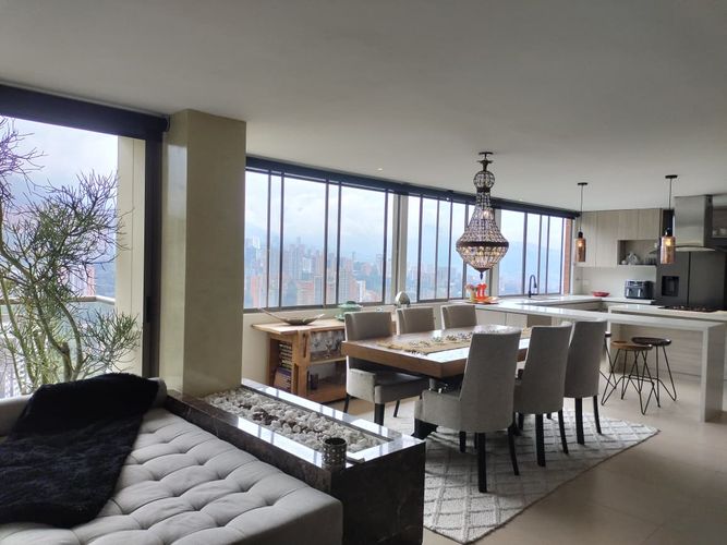 Apartamento de 3 alcobas en venta en El Poblado, Medellín, 171 m² · foto 6 de 18