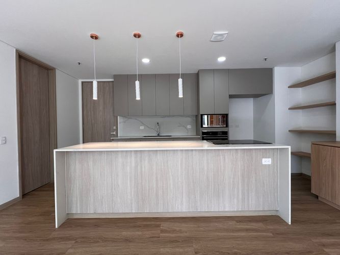 Apartamento de 2 alcobas en venta en Sajonia, Rionegro, 117 m² · foto 4 de 12