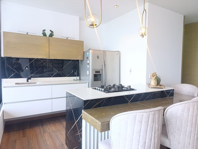 Apartamento de 2 alcobas en venta en El Poblado, Medellín, 85 m² · foto 9 de 17