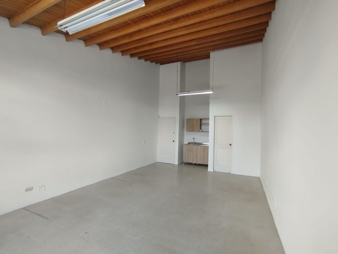 Oficina en arriendo en El Porvenir, Rionegro, 32 m² · foto 2 de 8