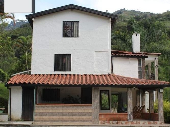 Finca en venta en Actividad Multiple, Copacabana, 2600 m² · foto 17 de 24