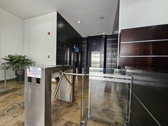 Oficina en venta en Ciudad Jardin, Cali, 61 m² · foto 3 de 18