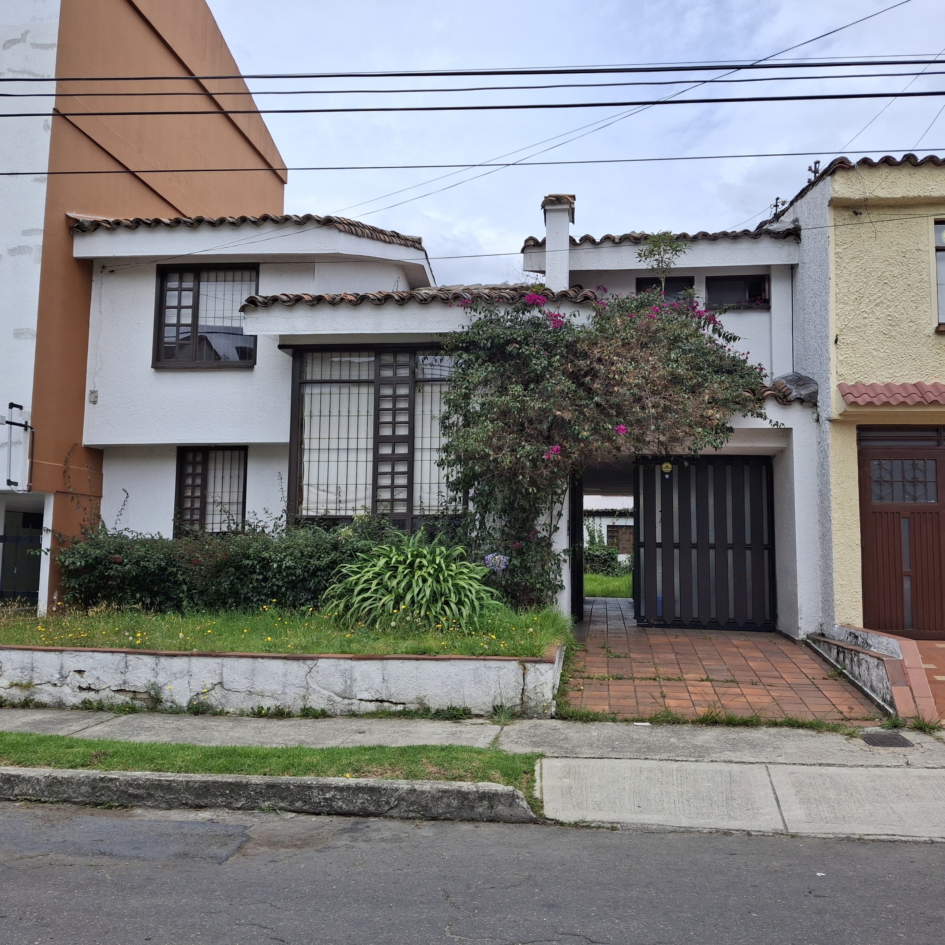 Casa en venta en Alhambra, Bogotá · foto 5 de 24