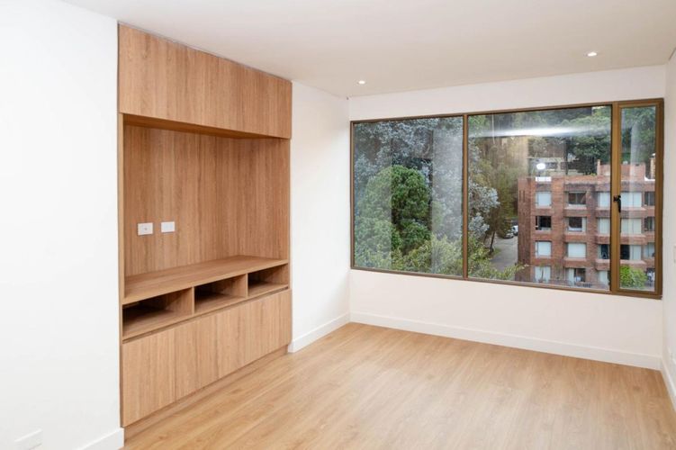 Apartamento de 5 alcobas en venta en Niza Suba, Bogotá, 292 m² · foto 10 de 24