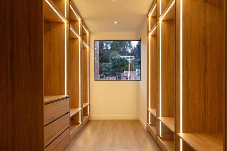 Apartamento de 5 alcobas en venta en Niza Suba, Bogotá, 292 m² · foto 14 de 24