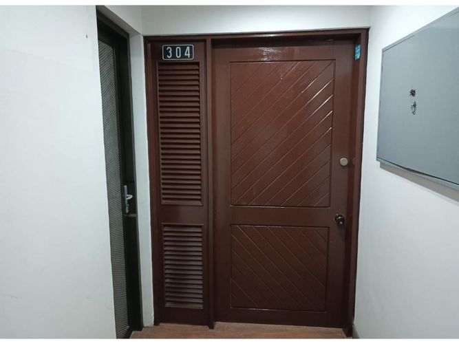 Oficina en arriendo en La Esmeralda, Envigado, 287 m² · foto 6 de 9