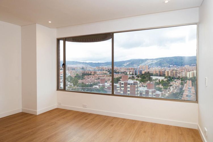 Apartamento de 5 alcobas en venta en Niza Suba, Bogotá, 292 m² · foto 21 de 24