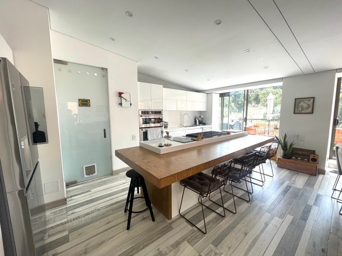 Apartamento de 3 alcobas en venta en Bosque Medina, Bogotá, 254 m² · foto 6 de 24