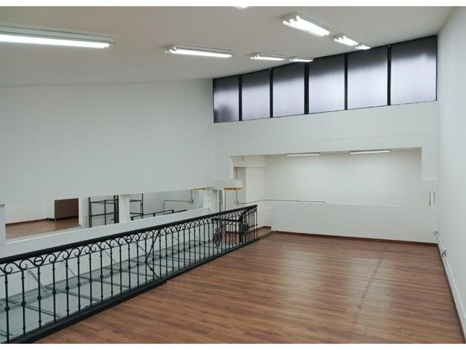 Local en arriendo en La Esmeralda, Envigado, 238 m² · foto 4 de 10