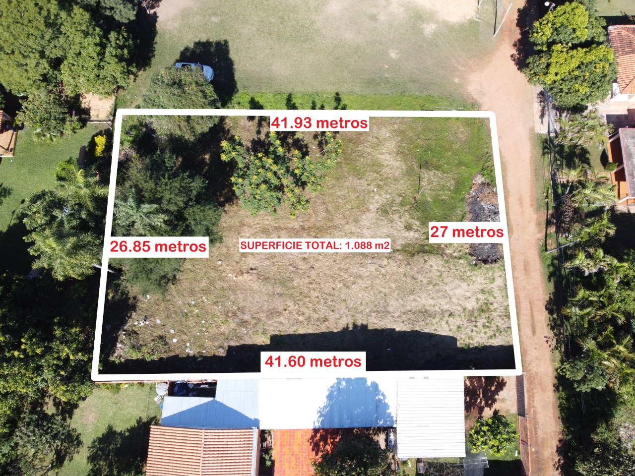Terreno Excepcional en Limpio: Ubicación Estratégica con Acceso Privilegiado e Inmejorable. — foto 3