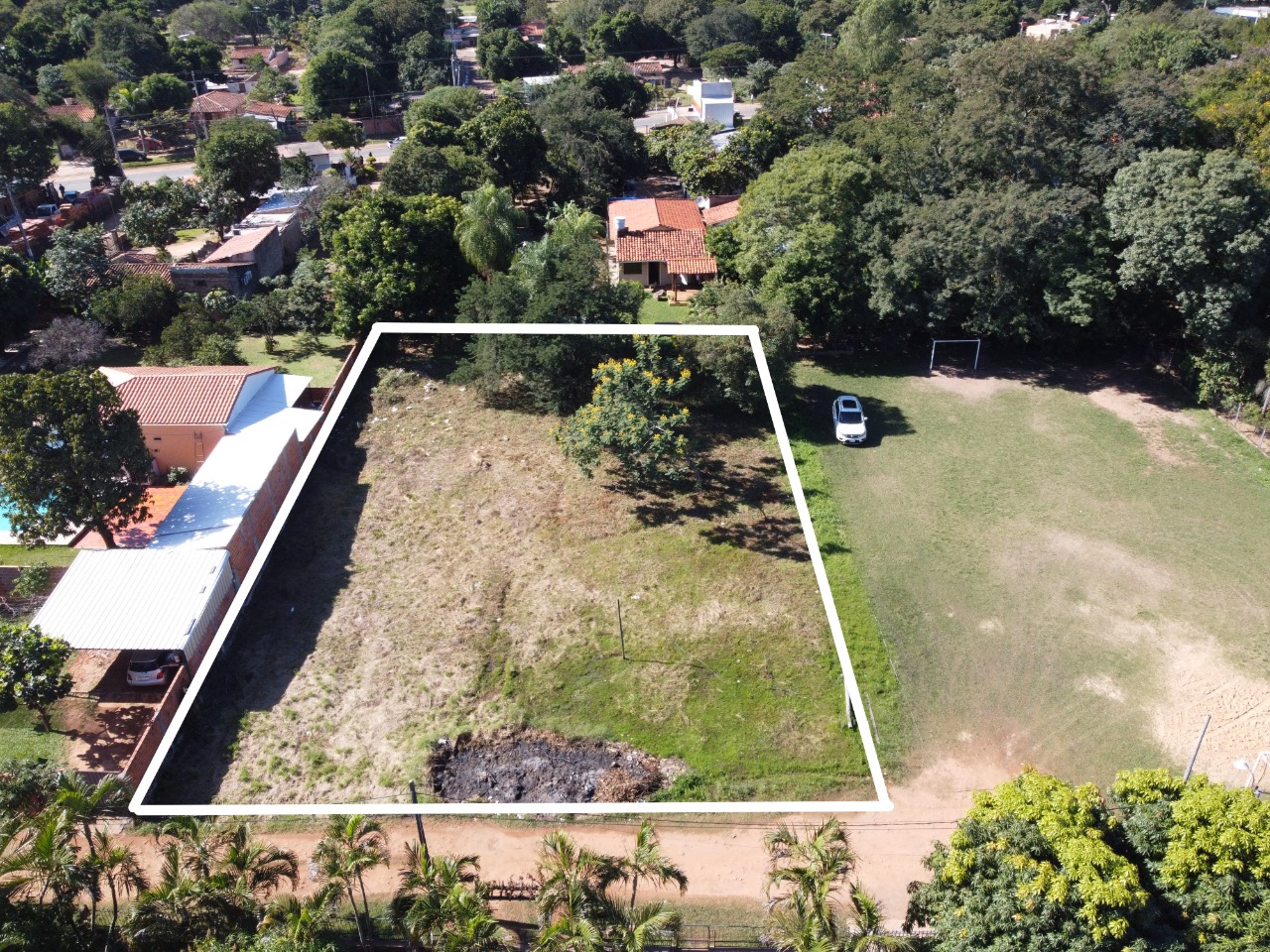 Terreno Excepcional en Limpio: Ubicación Estratégica con Acceso Privilegiado e Inmejorable. — foto 2
