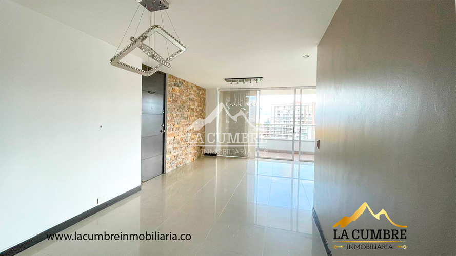 Apartamento de 3 alcobas en arriendo en La Calera, Medellín, 125 m² · foto 3 de 12