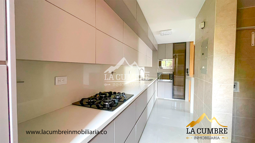 Apartamento de 3 alcobas en arriendo en La Calera, Medellín, 125 m² · foto 5 de 12