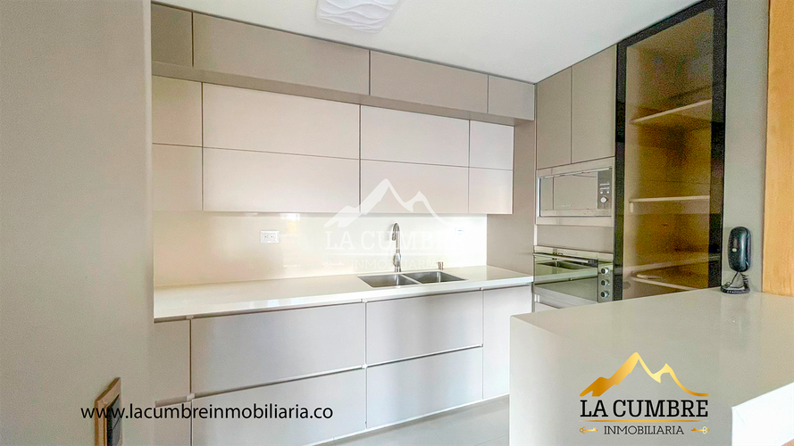 Apartamento de 3 alcobas en arriendo en La Calera, Medellín, 125 m² · foto 6 de 12