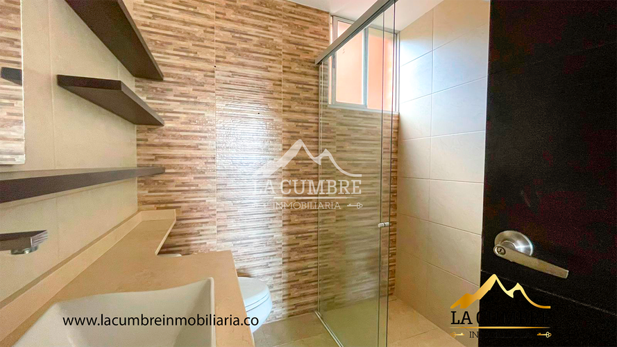 Apartamento de 3 alcobas en arriendo en La Calera, Medellín, 125 m² · foto 10 de 12