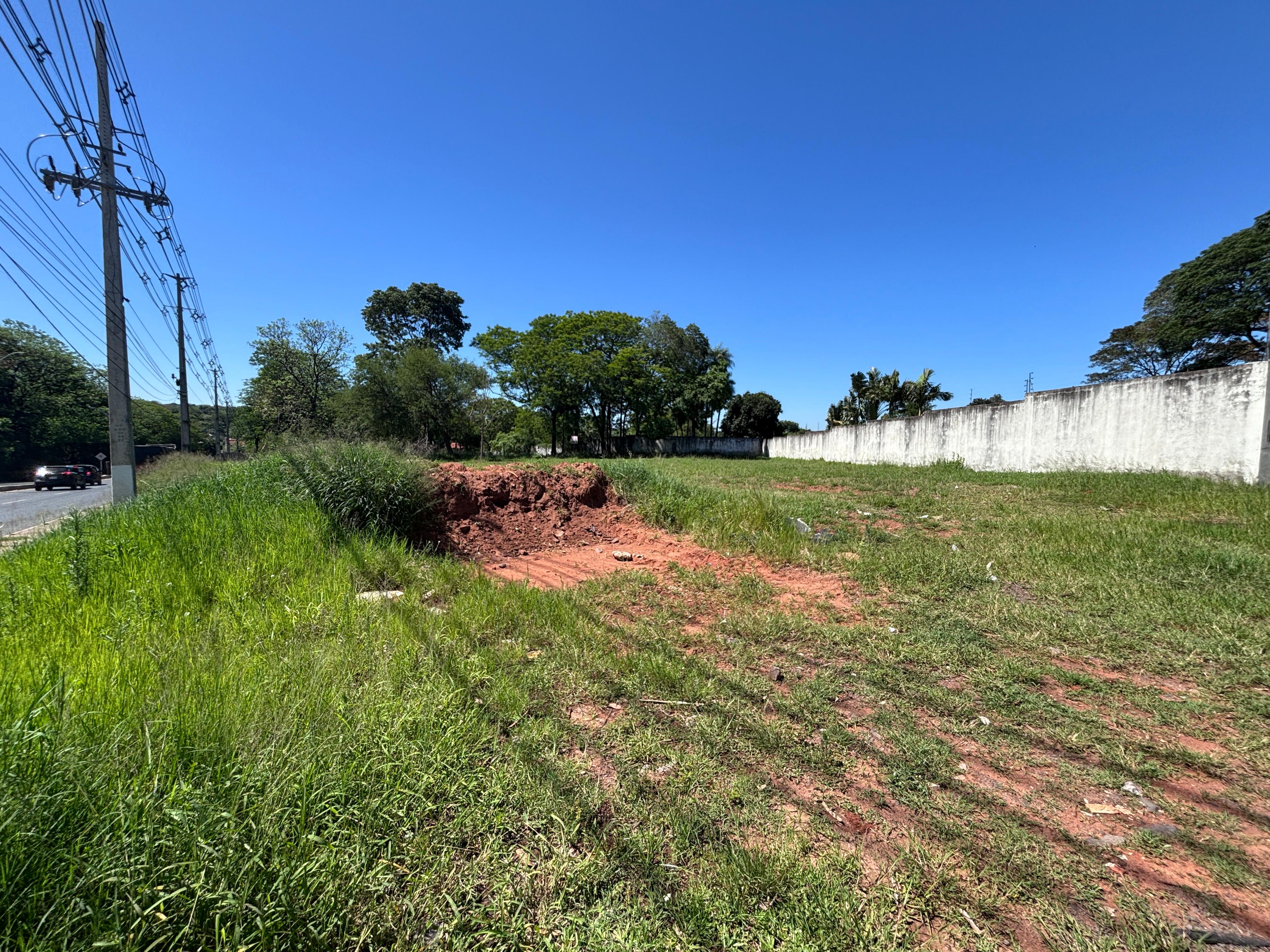 VENDO AMPLIO TERRENO EN SAN ANTONIO — foto 2
