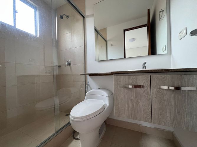 Casa de 4 alcobas en venta en Loma Benedictinos, Envigado, 300 m² · foto 16 de 19