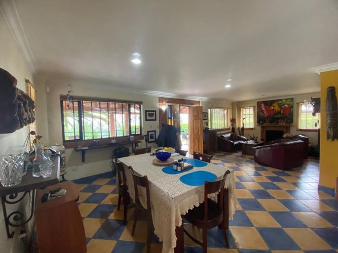 Casa de 3 alcobas en venta en Guarne · foto 4 de 19