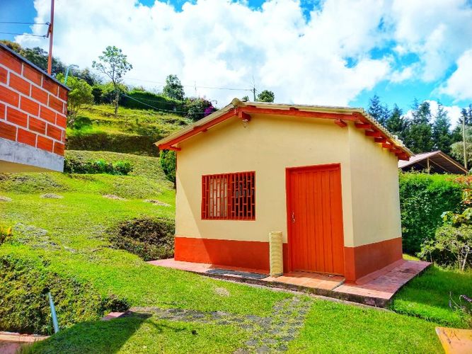 Casa de 4 alcobas en venta en Guarne · foto 4 de 21