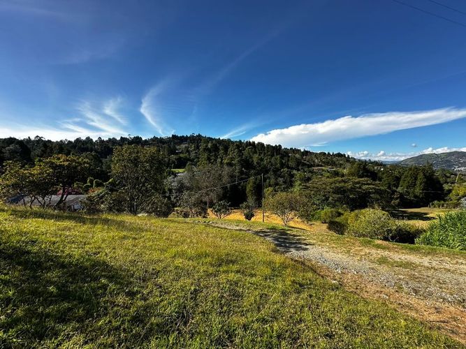 Casa de 4 alcobas en venta en Guarne · foto 9 de 21