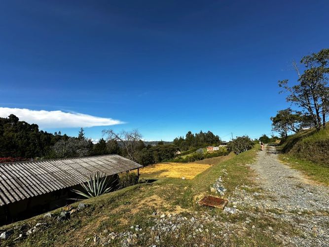 Casa de 4 alcobas en venta en Guarne · foto 12 de 21