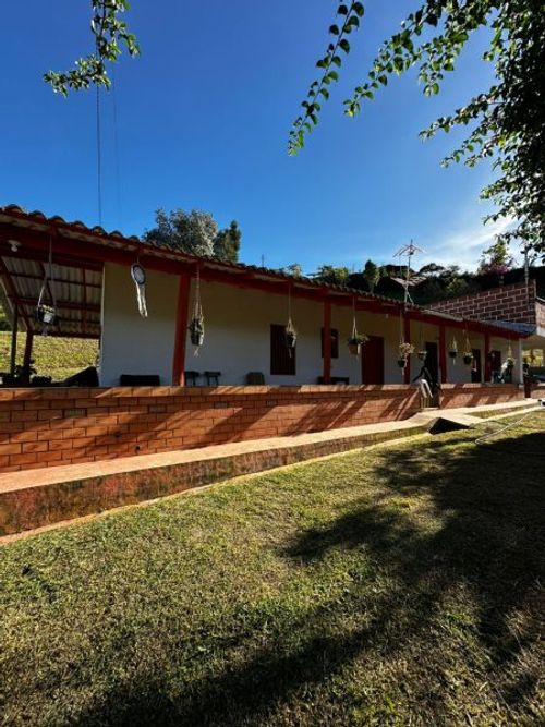 Casa de 4 alcobas en venta en Guarne · foto 13 de 21