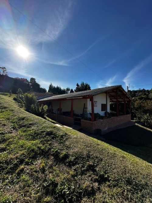 Casa de 4 alcobas en venta en Guarne · foto 19 de 21