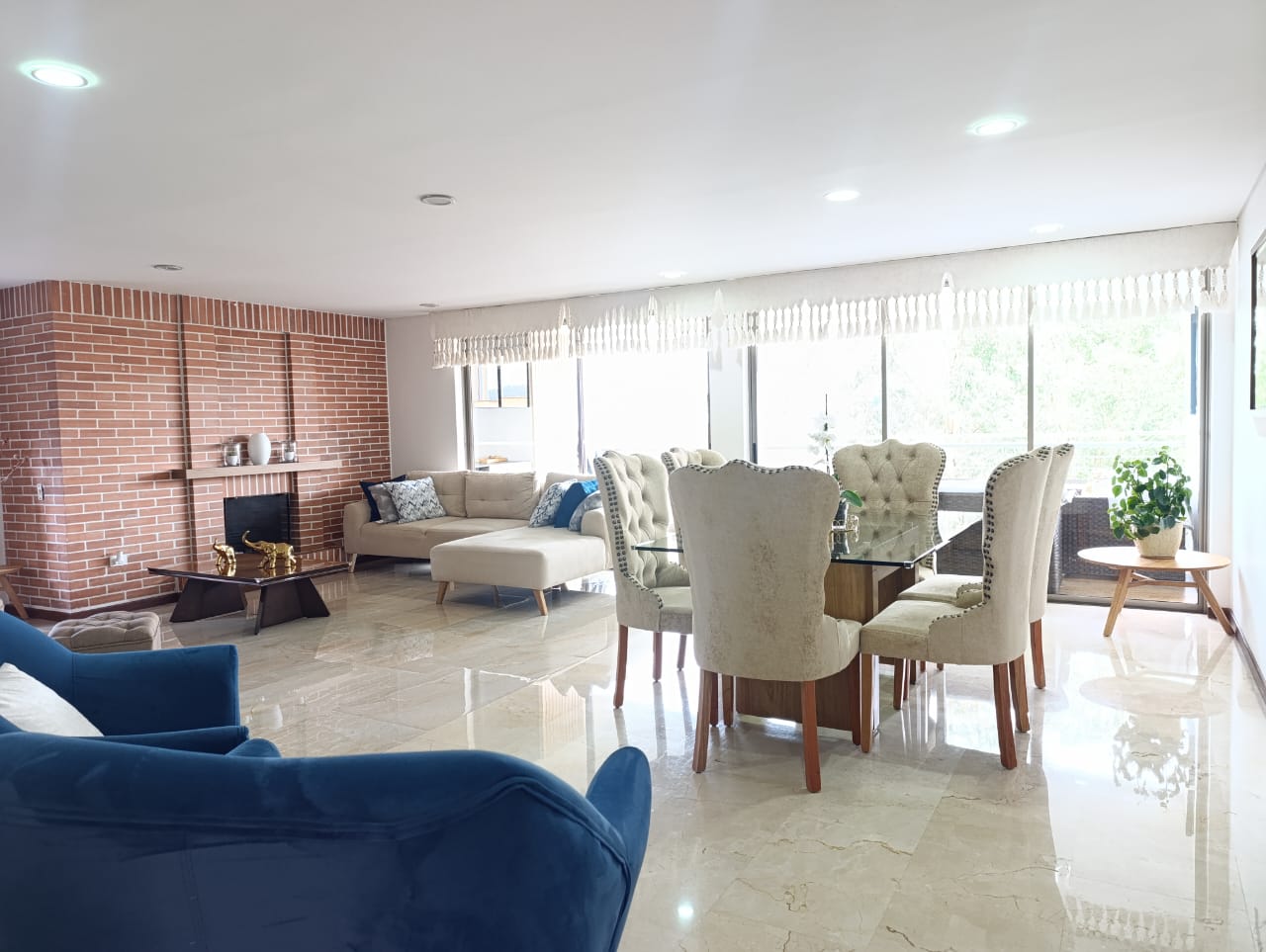 Apartamento en arriendo en El Poblado, Medellín · foto 2 de 18
