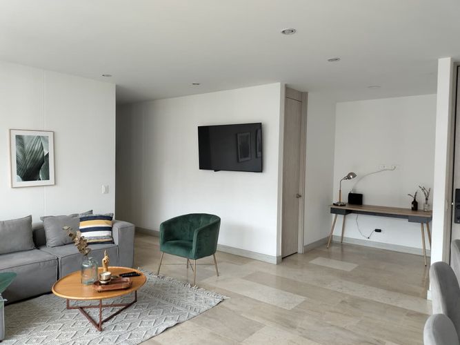 Apartamento de 2 alcobas en arriendo en El Poblado, Medellín, 100 m² · foto 4 de 18