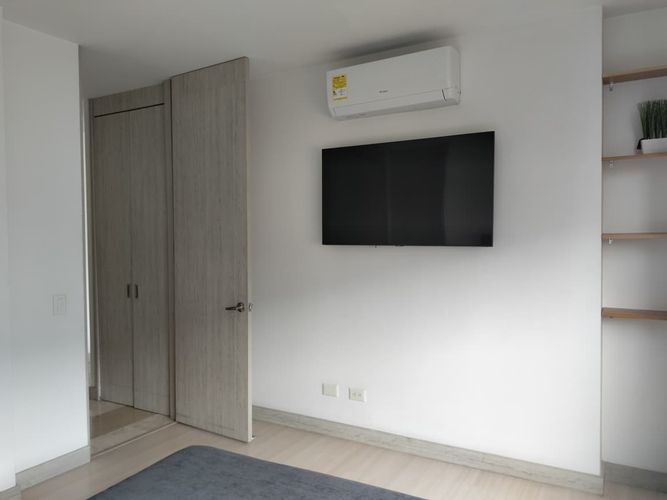 Apartamento de 2 alcobas en arriendo en El Poblado, Medellín, 100 m² · foto 15 de 18