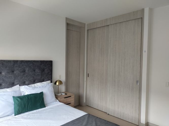 Apartamento de 2 alcobas en arriendo en El Poblado, Medellín, 100 m² · foto 8 de 18