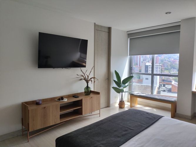 Apartamento de 2 alcobas en arriendo en El Poblado, Medellín, 100 m² · foto 10 de 18