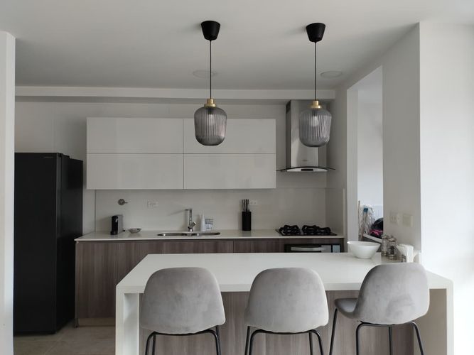 Apartamento de 2 alcobas en arriendo en El Poblado, Medellín, 100 m² · foto 7 de 18