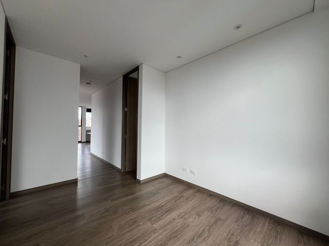 Apartamento de 2 alcobas en arriendo en El Poblado, Medellín, 106 m² · foto 7 de 14