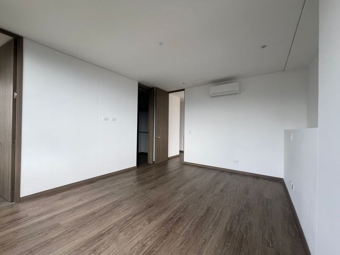 Apartamento de 2 alcobas en arriendo en El Poblado, Medellín, 106 m² · foto 8 de 14