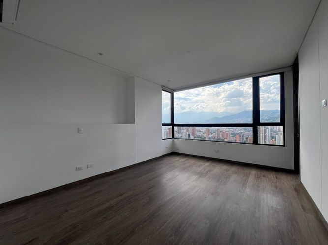Apartamento de 2 alcobas en arriendo en El Poblado, Medellín, 106 m² · foto 10 de 14