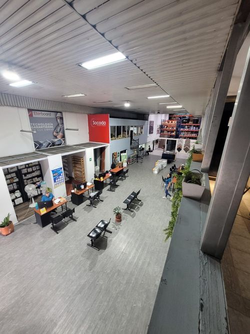 Bodega en arriendo en Jesus Nazareno, Medellín, 650 m² · foto 3 de 6