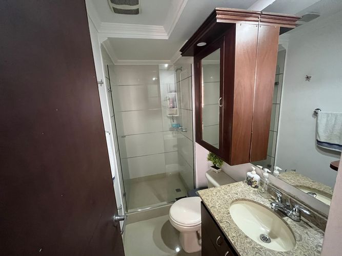 Apartamento de 3 alcobas en venta en El Poblado, Medellín, 89 m² · foto 9 de 9