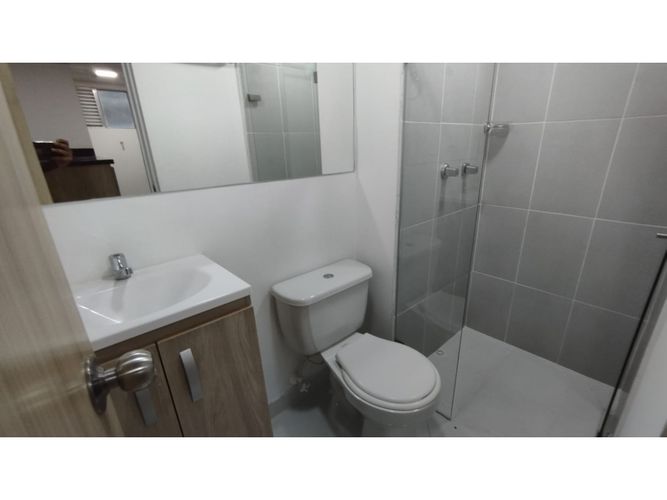 Apartamento de 3 alcobas en venta en La Francia, Medellín, 54 m² · foto 16 de 22