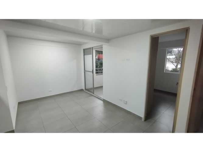 Apartamento de 3 alcobas en venta en La Francia, Medellín, 54 m² · foto 17 de 22