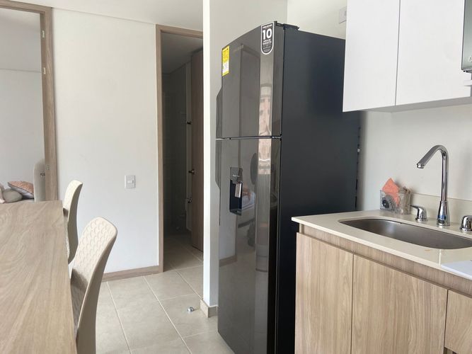 Apartamento de 2 alcobas en venta en San Jose, Sabaneta, 60 m² · foto 7 de 17